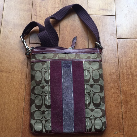 THREE bags for sale: 2 coach 1 dooney & Burke - Picture 6 of 7